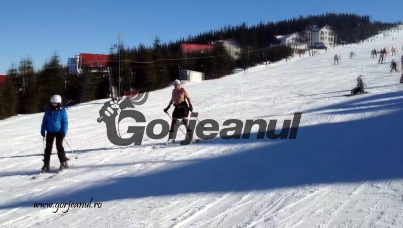 La bustul gol pe pârtie la Rânca