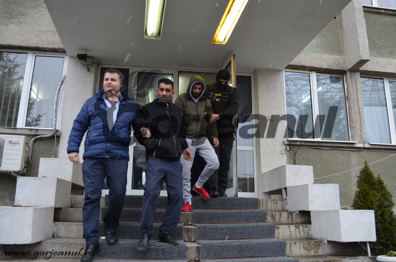 Toți cei 10 reținuți după încăierarea din clubul din Novaci, eliberați