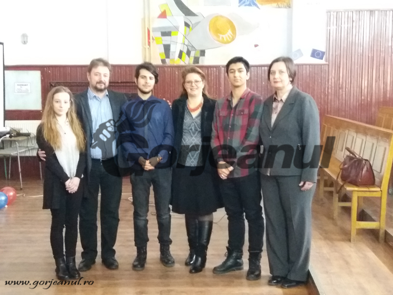 Elevi ai Colegiului Economic „Virgil Madgearu”, reprezentanţii tineretului din România la Bruxelles