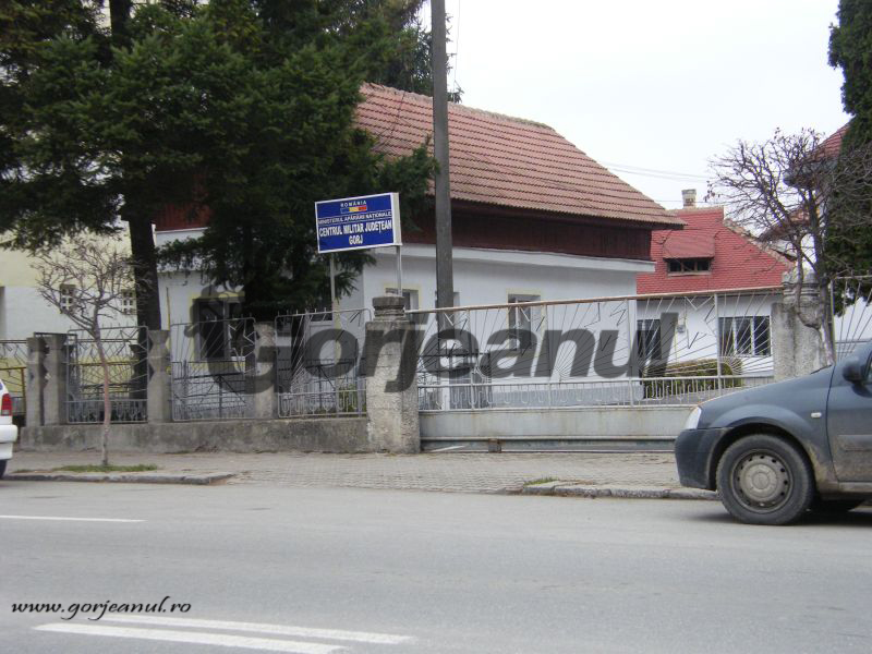 120 de locuri, disponibile la colegiile militare