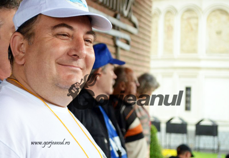 Politică sindicală în genunchi, la CE Oltenia! Liderul Bădița, proaspăt inspector, angajat la cerere la Cariera Lupoaia