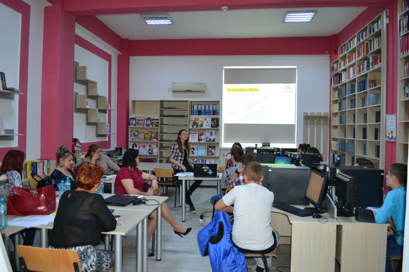 „CODE Kids – Copiii fac coding în bibliotecile publice”