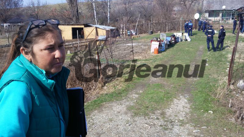 Evacuați din casă, după ce s-au judecat cu Davidoiu!