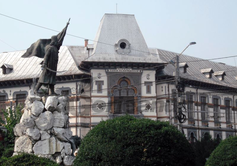 Gânduri îndreptate către domnul meu diriginte Ion Pecie…