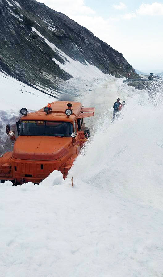 Zăpadă de 5 metri pe Transalpina