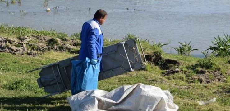 Bărbat mușcat de animale sălbatice, găsit mort pe câmp