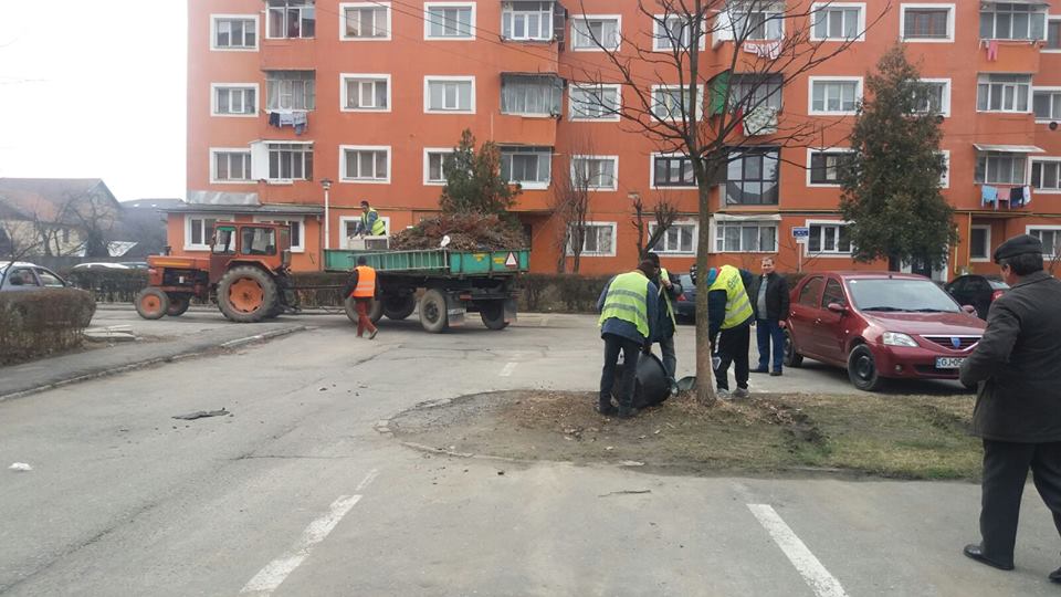 FOTO: A început Luna Curăţeniei, la Târgu-Jiu!