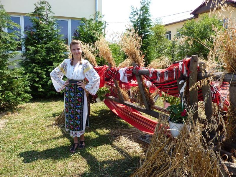 Diamantul de la Dănciuleşti! Micuţa interpretă Daiana Ion şi ascensiunea sa spre premii