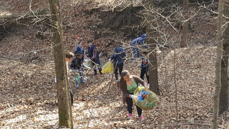 Elevii din Lihulești vor un mediu curat și sănătos în comuna Berlești