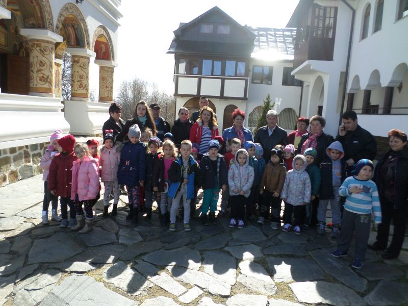 „Împreună dăm culoare unei educaţii de succes!”