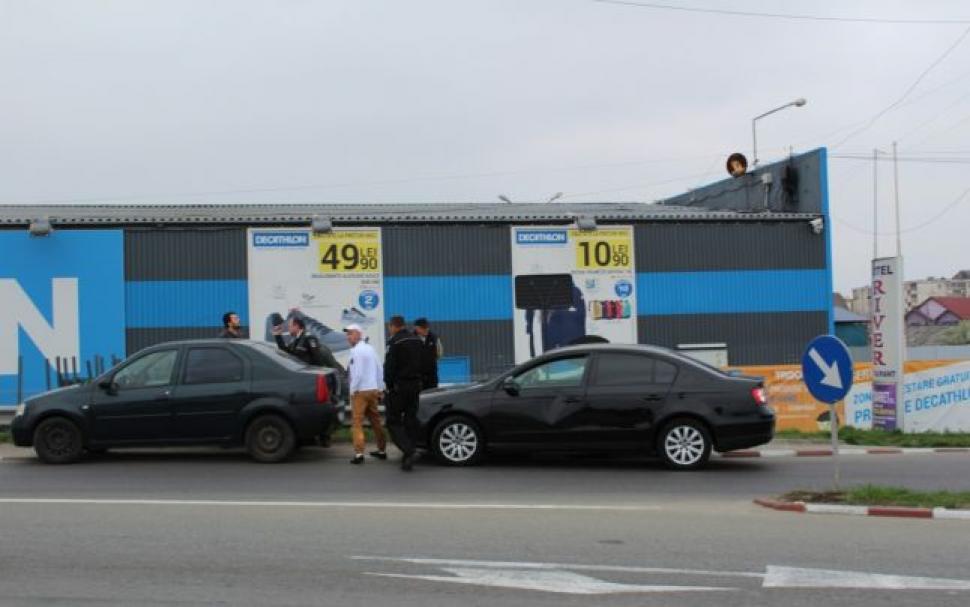 Reținut după scandal cu soția, în mașină și pe stradă