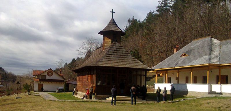 Sfântă Liturghie Arhierească la Mănăstirea «Vișina», Protopopiatul Tg. Jiu-Nord, Județul Gorj