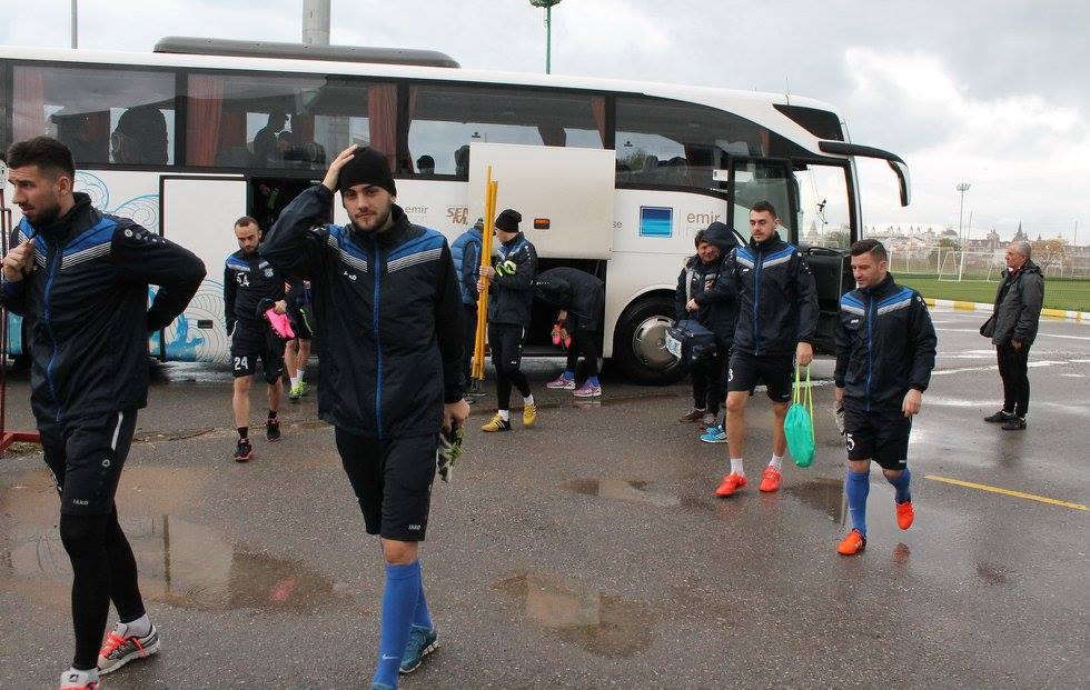 Pandurii joacă luni