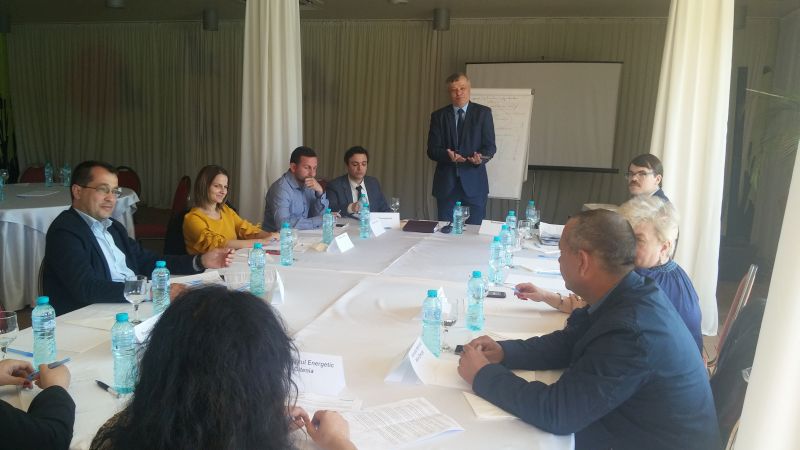 Dialog despre viitorul zonelor miniere organizat de Greenpeace