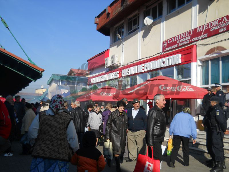 Autorităţile fac ultimele pregătiri la Târgu-Jiu pentru întâmpinarea Sărbătorilor Pascale