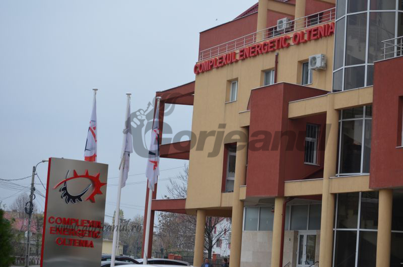 Minerii-șefi au petrecut Ziua Muncii la un chiolhan la Brebina! Transportul a fost asigurat de CEO