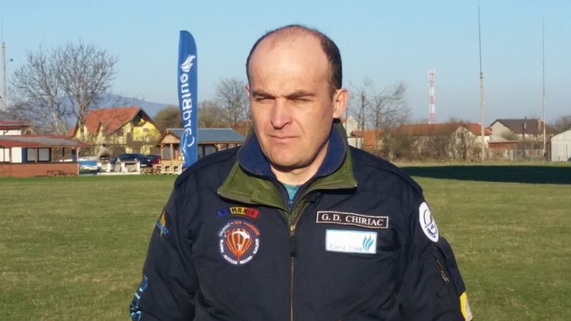 Dan Chiriac a bifat recordul european la salt cu parașuta