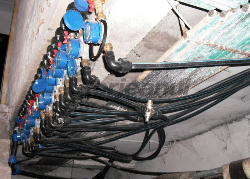 Opt asociaţii de proprietari din Târgu-Jiu, datorii record către Aparegio