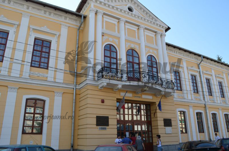 Eveniment–de–excepţie la U.”C.B.” Târgu-Jiu şi Muzeul Judeţean Gorj