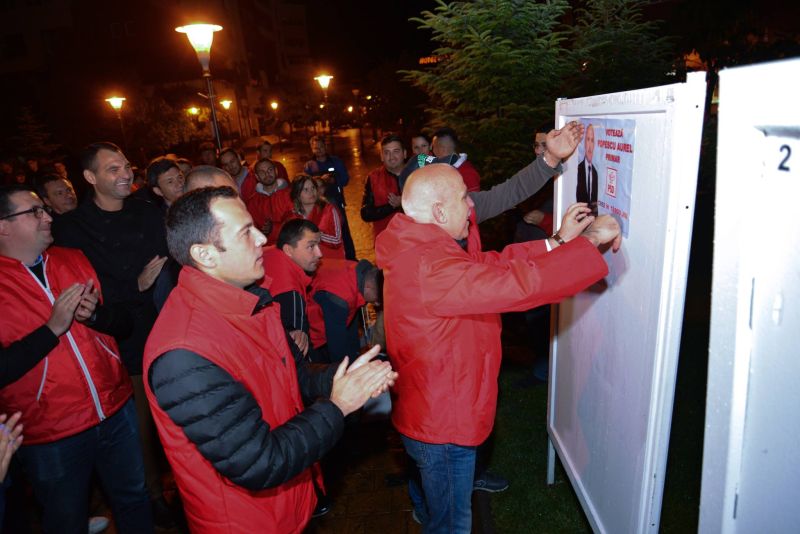 Primul minut de campanie, primul afiș PSD