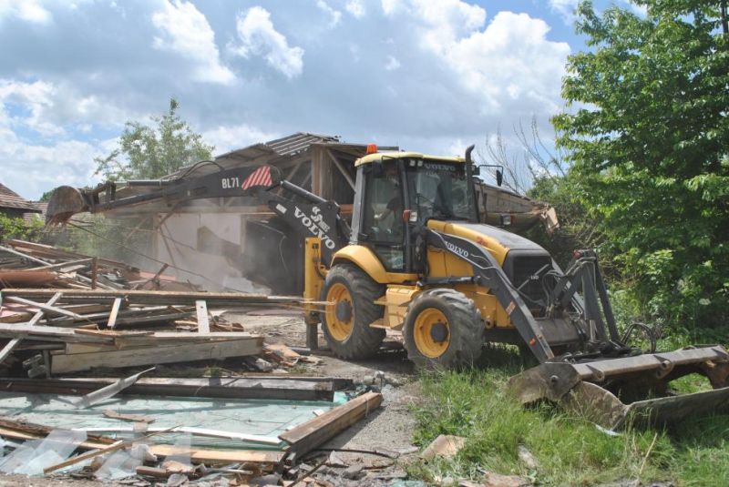 Demolare cu scandal la Turcinești