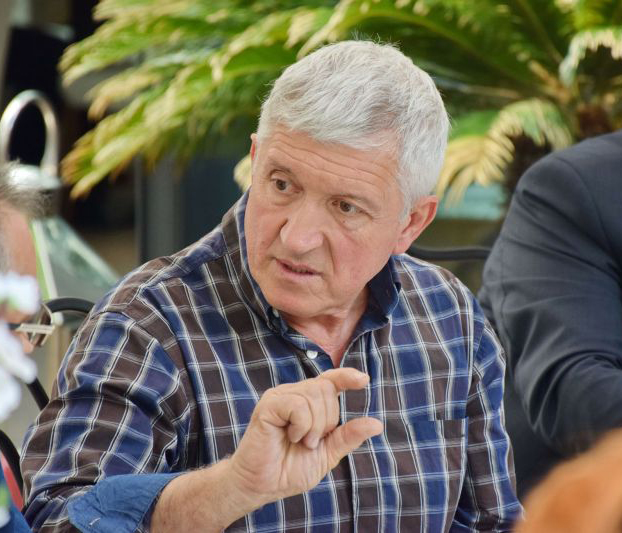 Mircea Diaconu reeditează turul României, în luna mai / Pe 12 europarlamentarul staționează la Târgu-Jiu