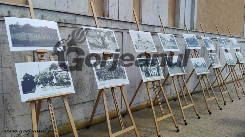 Târgu-Jiul secolului trecut, într-o expoziţie stradală impresionantă