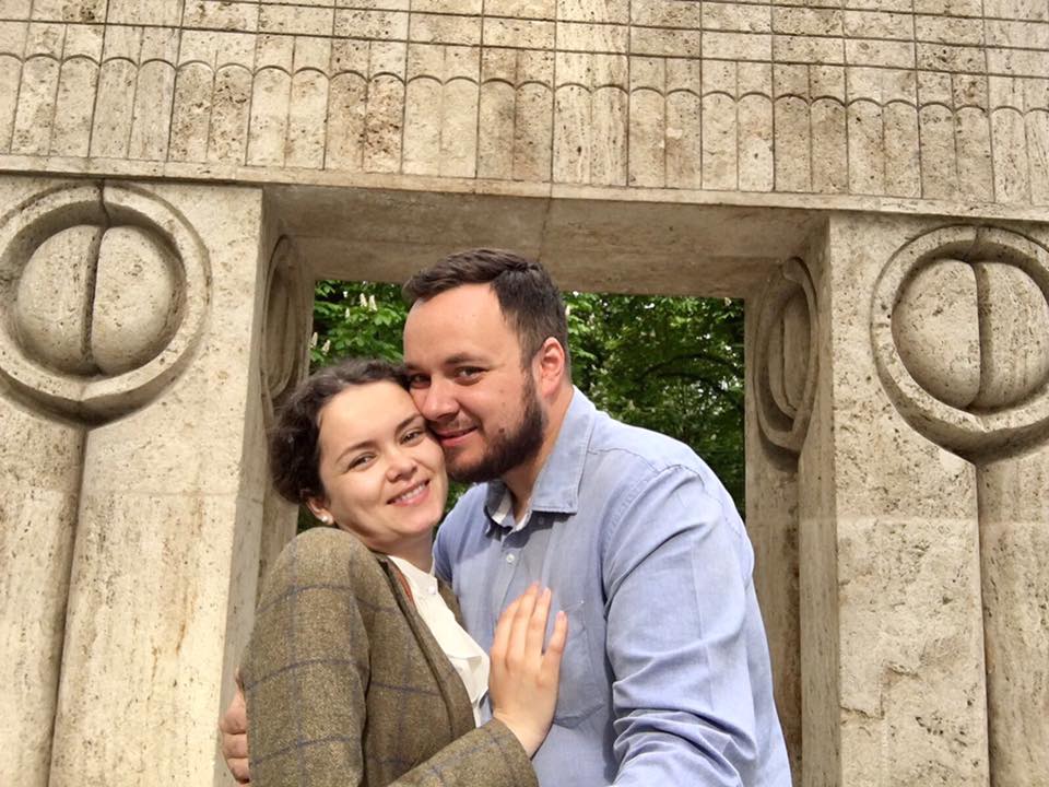 Reacția unei renumite interprete de muzică populară din Suceava, după ce a vizitat orașul lui Brâncuși