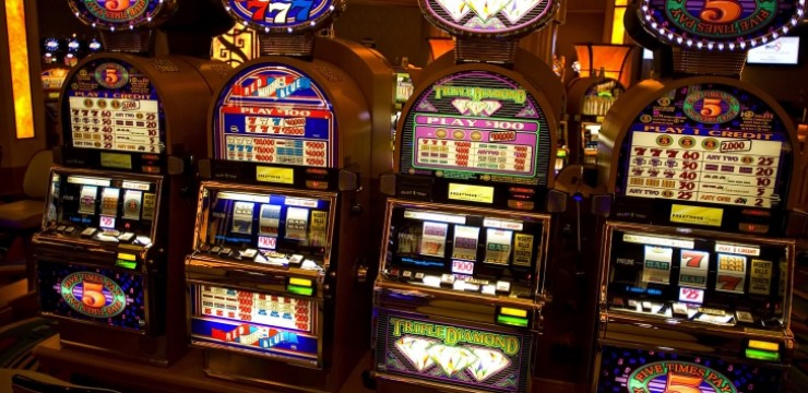 Reținuți după scandal într-o sală de jocuri din Târgu-Jiu