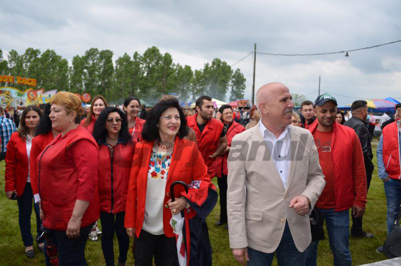 Social-democrații strâng rândurile în jurul candidatului la Primăria Târgu-Jiu! Femeile social-democrate și tinerii PSD fac echipă cu Aurel Popescu