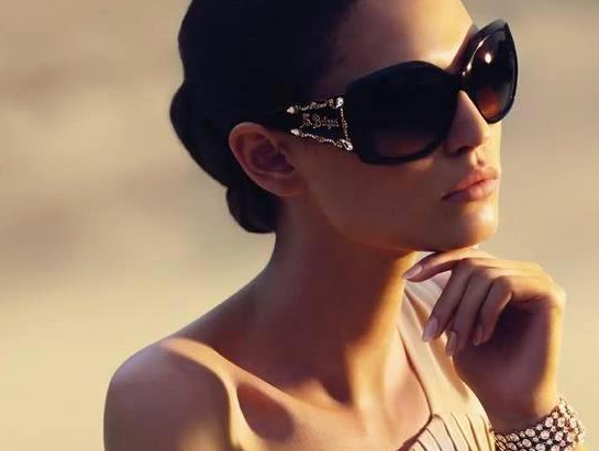Ochelari-de-soare-pentru-femei