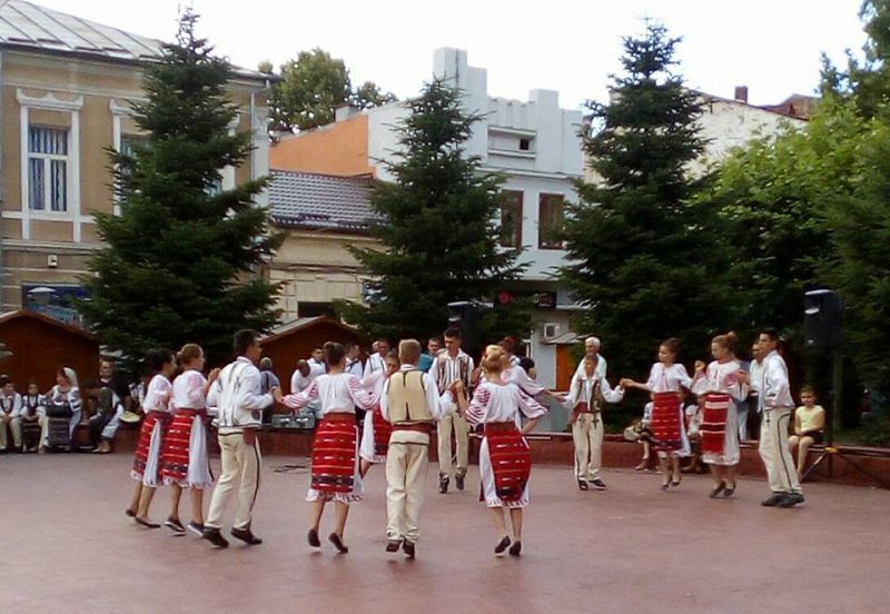 Seară de folclor autentic gorjenesc