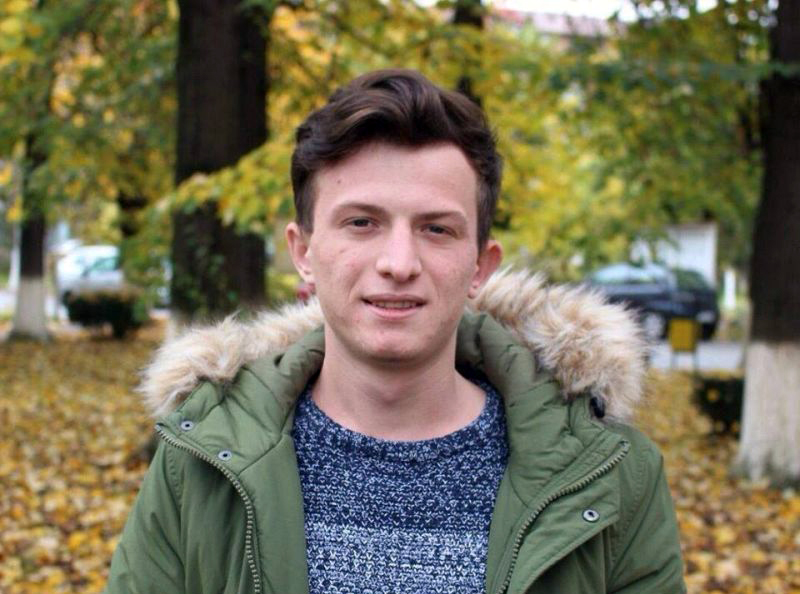 Absolventul Ionuţ-Bogdan Ilie este numele reuşitelor în domeniul informaticii din Gorj