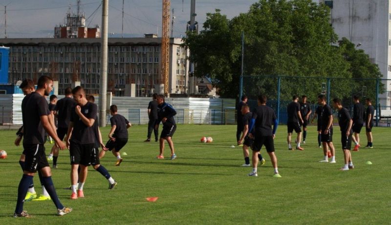 Pandurii sună reunirea, războaiele continuă!