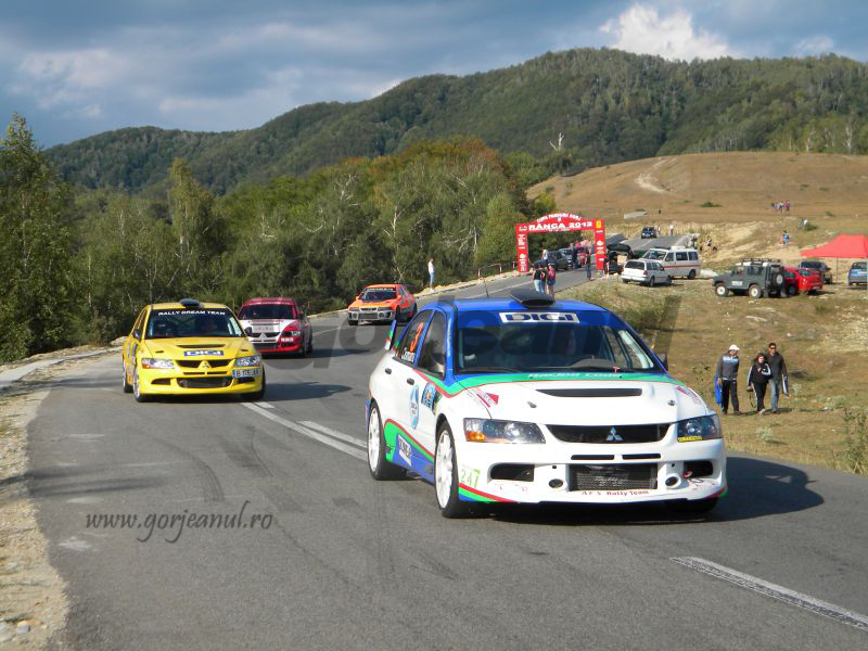 Spectacol garantat şi concurenţi surpriză la Rânca!