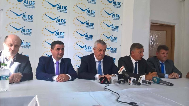 Tăriceanu le-a tăiat macaroana liderilor ALDE Gorj, legat de promovarea în funcții pe cârca partidului
