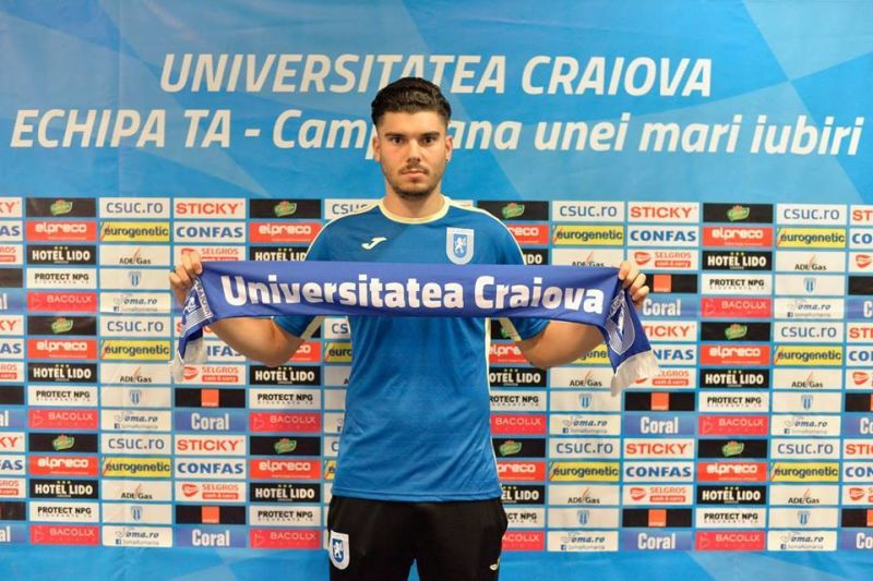 Roman – in, Iencsi – out!