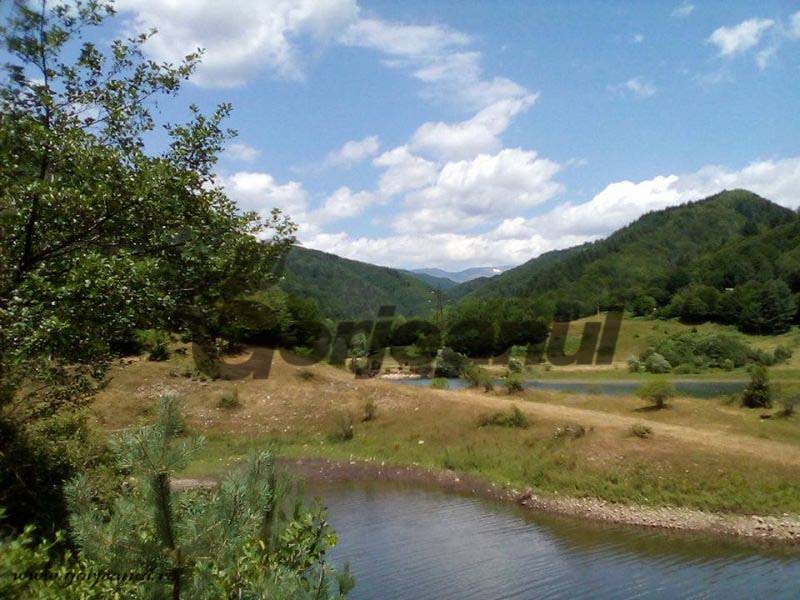 Atitudini – În umbra Pietrei Cloşanilor