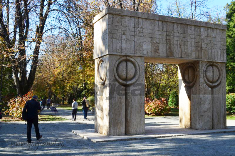 Jurnalişti străini, în oraşul lui Brâncuşi