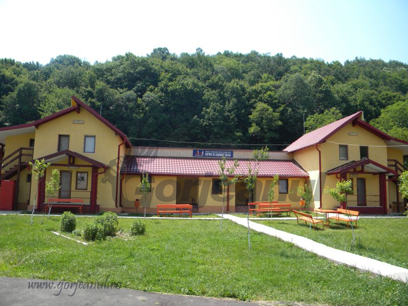 Centrul de Agrement Săcelu găzduieşte cea de-a treia ediţie a Taberei Naţionale “Tinerii Dansează”