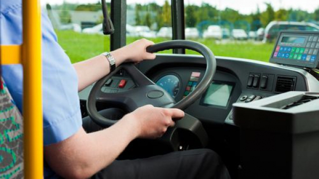 Codul rutier, modificat. Amenzi de până la 3.000 de lei, dacă nu se respectă noile prevederi