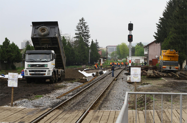 Poduri și podețe feroviare modernizate în județ