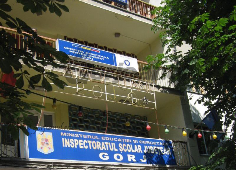 Tineri voluntari din DJST Gorj, participanţi ai unui curs de formare, în Sibiu