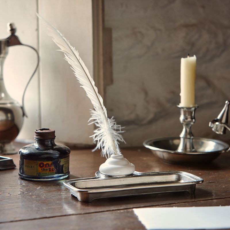 Un studiu de caz: Iulian Paveloiu – O pedagogie aplicată a literaturii şi Utopia limbajului din cartea unică şi singura „Momente absolute”