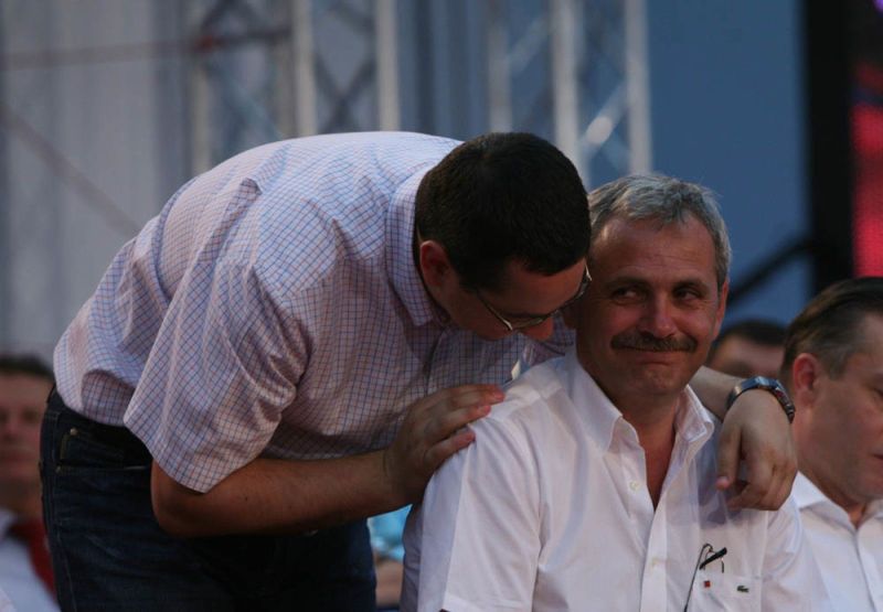 Ponta și Dragnea, responsabili de scindarea PSD