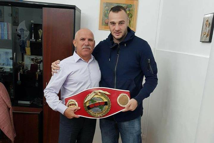 Gabroveanu ar putea inaugura Sala Sporturilor! Târgu-Jiu vrea şi box european