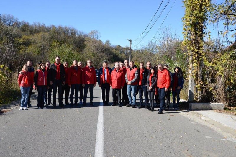 Echipa PSD Gorj, alături de oamenii din Telești!