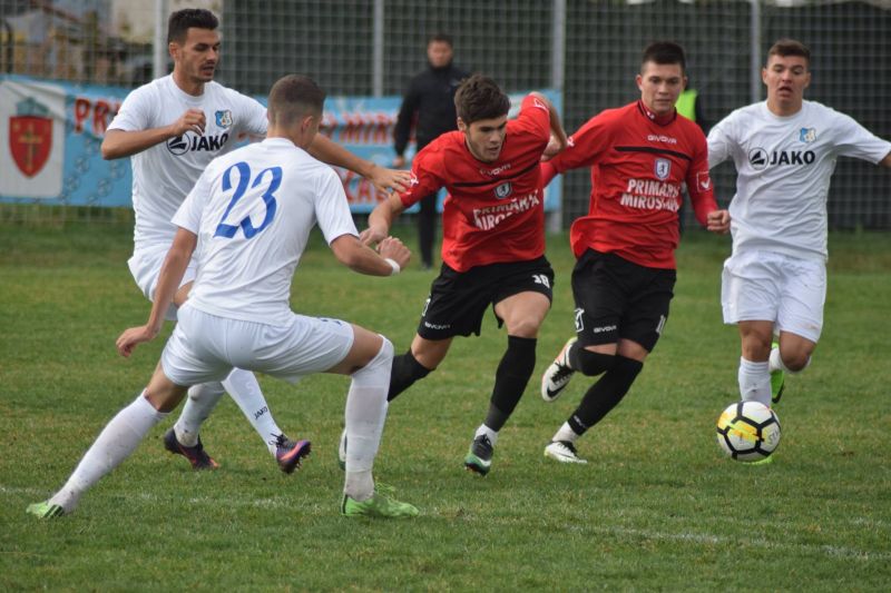 S-au blocat pe egaluri!