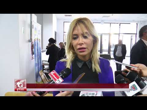 ABSOLVENȚII ȘI-AU CĂUTAT UN JOB LA BURSA LOCURILOR DE MUNCĂ