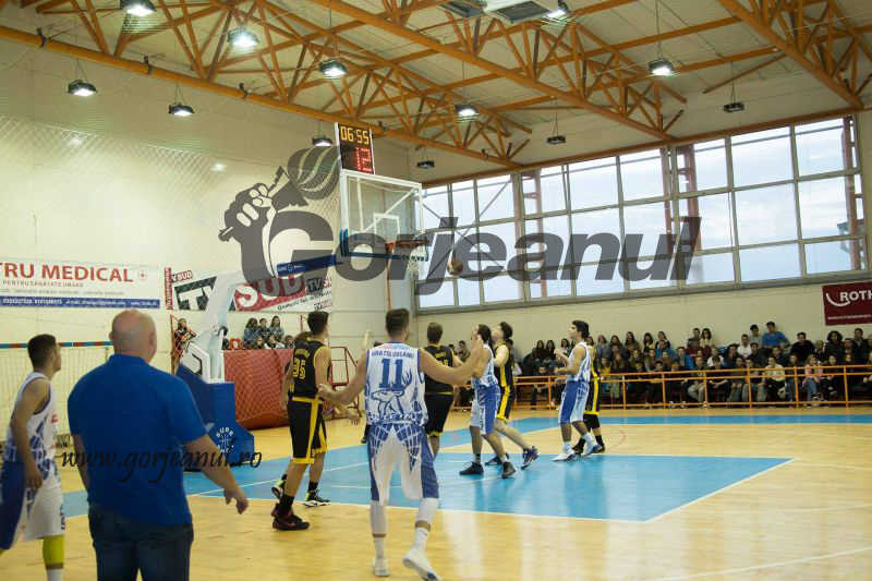 Baschetbaliştii au meci la Timişoara